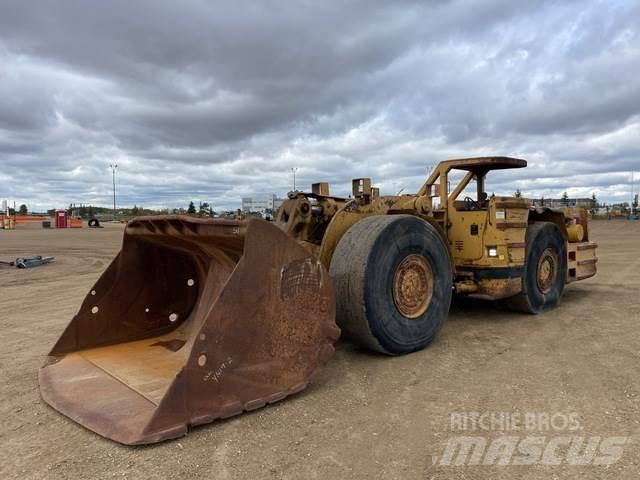 CAT R1700 Підземні навантажувачі