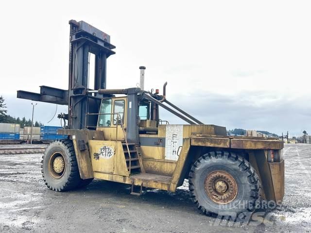 CAT V900 Навантажувачі для контейнерів