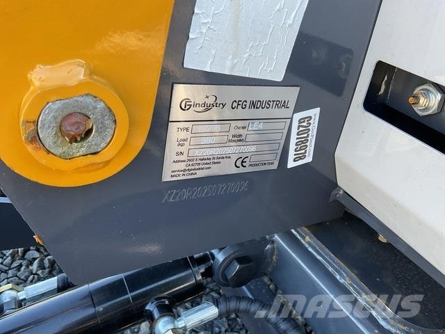 CFG XZ20R Гусеничні екскаватори