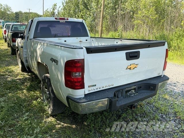 Chevrolet 1500 Пікапи / Бічне розвантаження