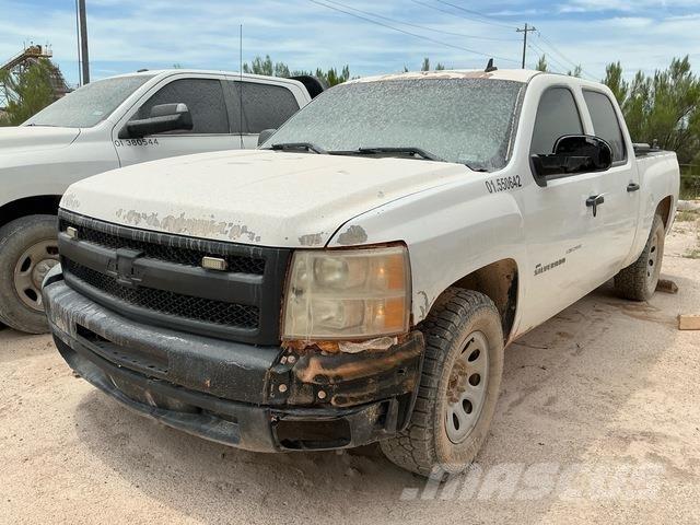 Chevrolet 1500 Пікапи / Бічне розвантаження