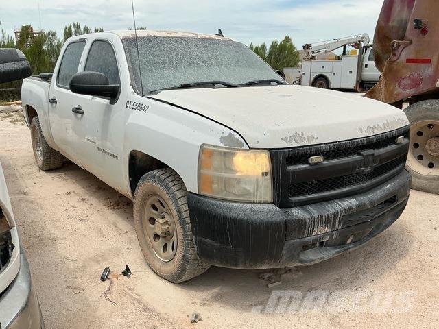 Chevrolet 1500 Пікапи / Бічне розвантаження