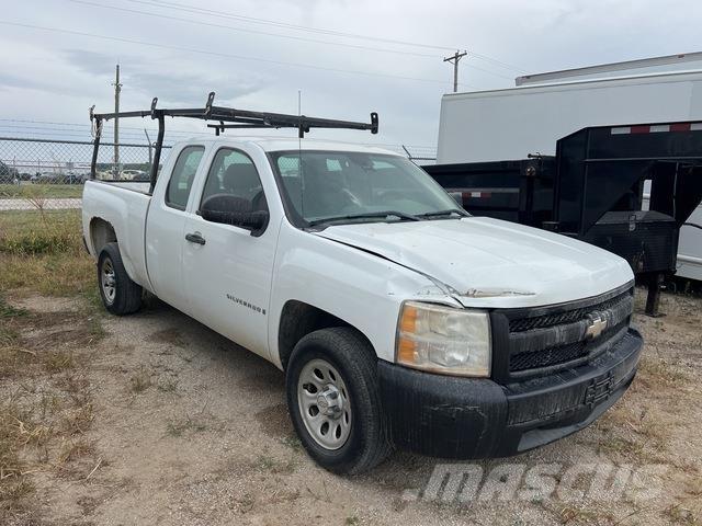 Chevrolet 1500 Пікапи / Бічне розвантаження