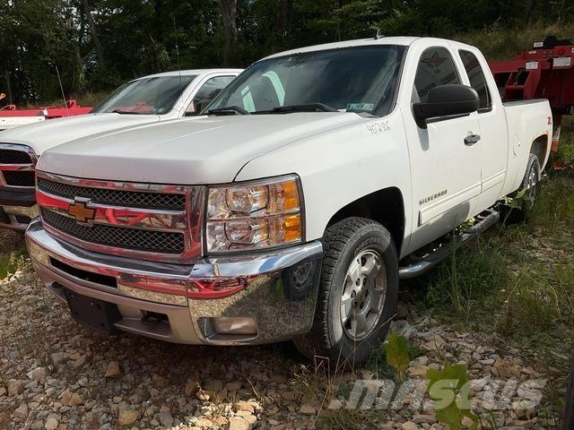 Chevrolet 1500 Пікапи / Бічне розвантаження