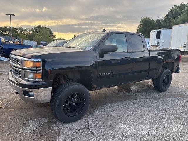 Chevrolet 1500 Пікапи / Бічне розвантаження