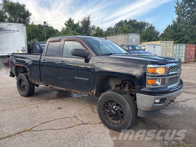 Chevrolet 1500 Пікапи / Бічне розвантаження
