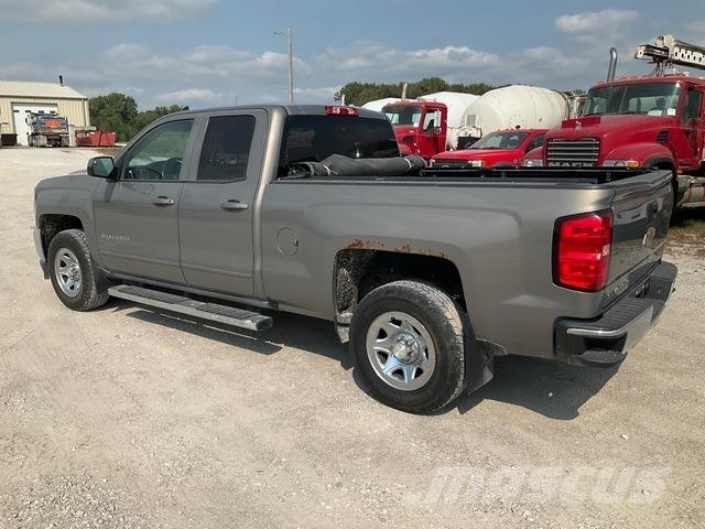 Chevrolet 1500 Пікапи / Бічне розвантаження