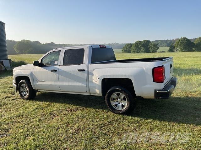 Chevrolet 1500 Пікапи / Бічне розвантаження
