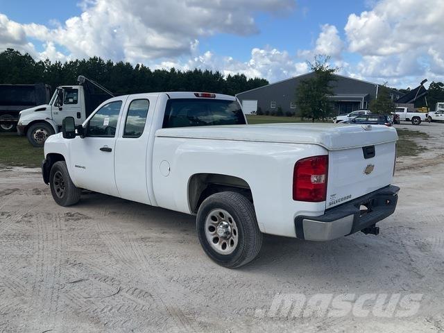Chevrolet 1500 Пікапи / Бічне розвантаження