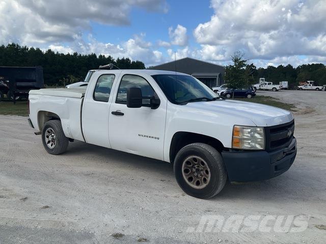 Chevrolet 1500 Пікапи / Бічне розвантаження