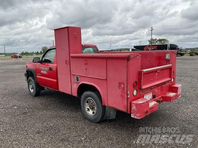 Chevrolet 2500 Пікапи / Бічне розвантаження
