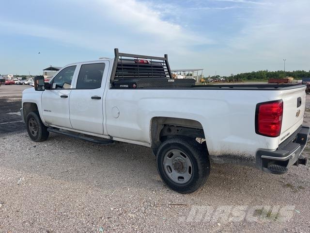 Chevrolet 2500 Пікапи / Бічне розвантаження