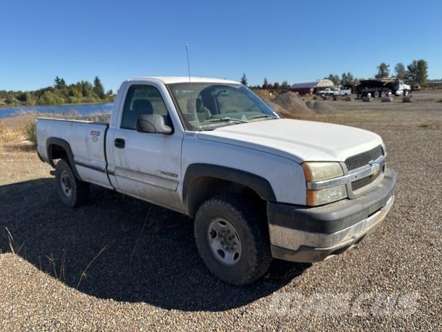 Chevrolet 2500 Пікапи / Бічне розвантаження
