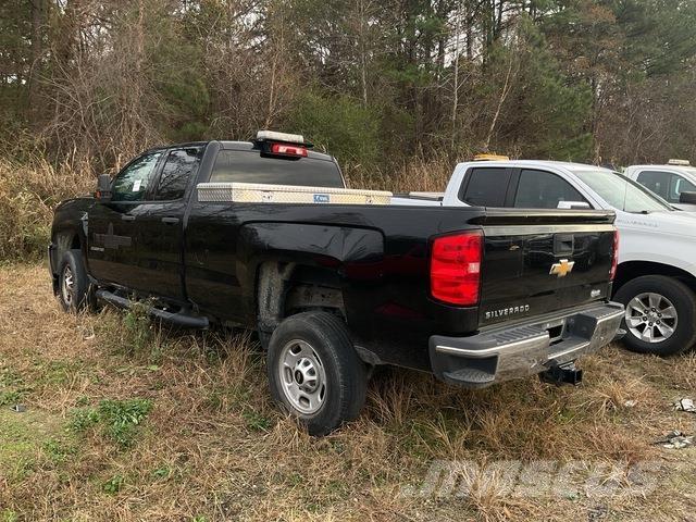 Chevrolet 2500 Пікапи / Бічне розвантаження