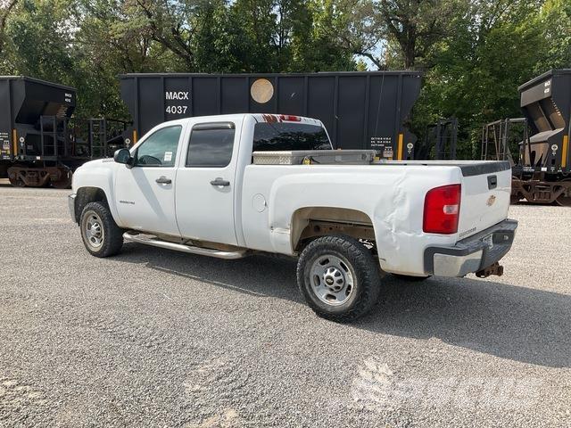 Chevrolet 2500 Пікапи / Бічне розвантаження