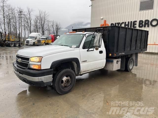 Chevrolet 3500 Вантажівки-платформи/бокове розвантаження