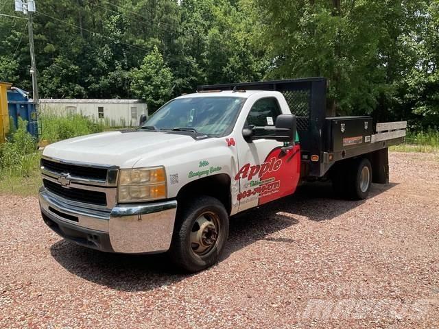 Chevrolet 3500 Вантажівки-платформи/бокове розвантаження