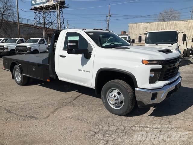 Chevrolet 3500 Вантажівки-платформи/бокове розвантаження