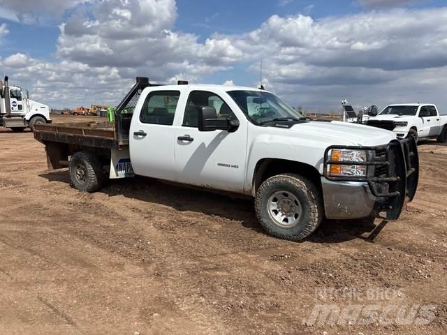 Chevrolet 3500 Вантажівки-платформи/бокове розвантаження