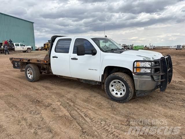 Chevrolet 3500 Вантажівки-платформи/бокове розвантаження