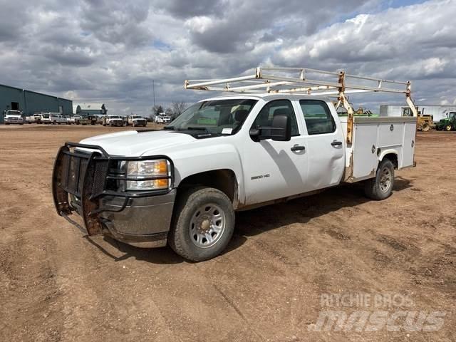 Chevrolet 3500 Пікапи / Бічне розвантаження