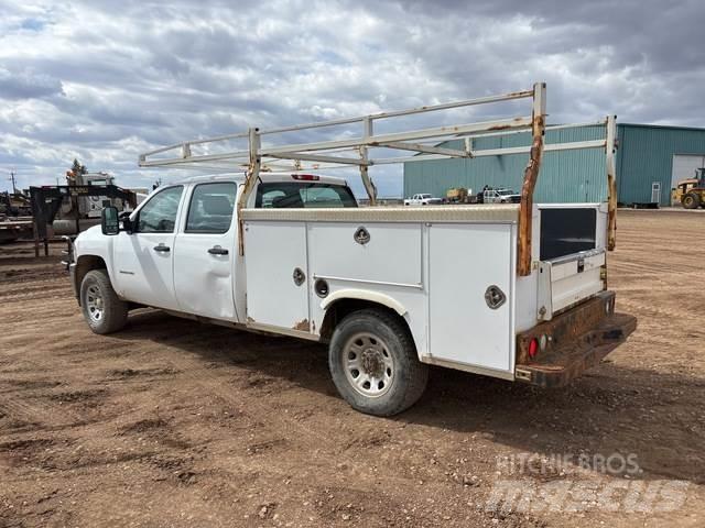 Chevrolet 3500 Пікапи / Бічне розвантаження