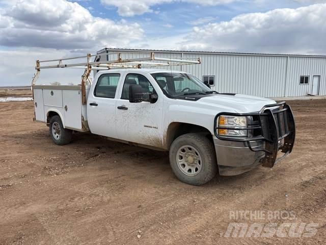 Chevrolet 3500 Пікапи / Бічне розвантаження