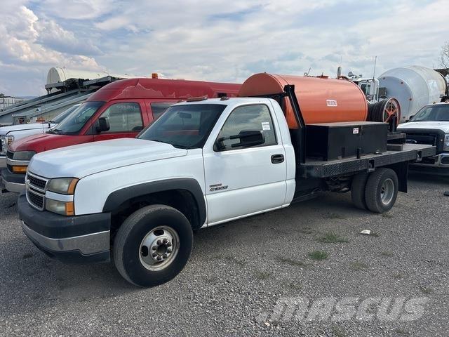 Chevrolet 3500 Вантажівки-платформи/бокове розвантаження