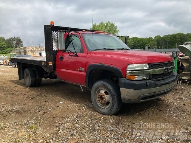 Chevrolet 3500 Вантажівки-платформи/бокове розвантаження