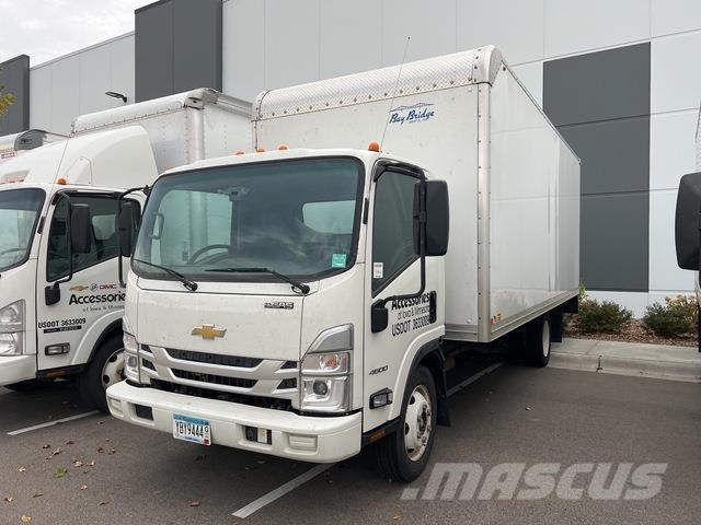 Chevrolet 4500 Фургони