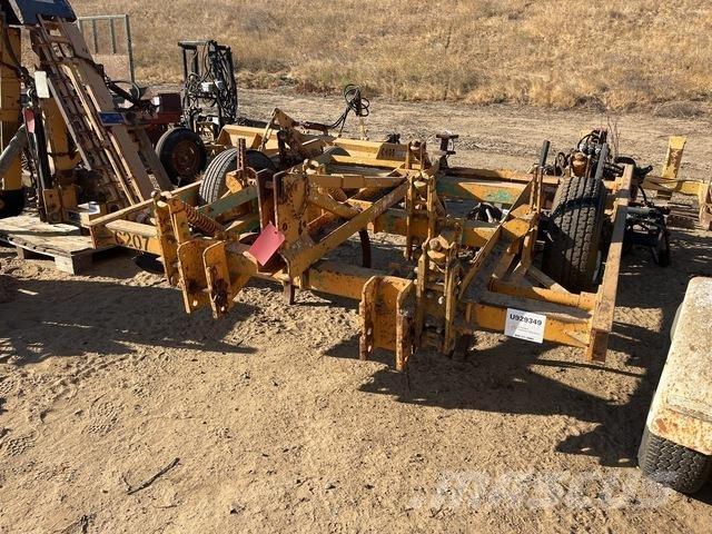  Chisel Plow Будтехніка - Інші