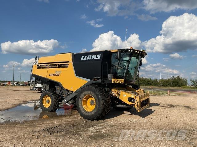 Claas 740 Зернозбиральні комбайни