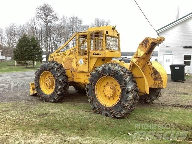 Clark 664D-GM Трельовочні трактора