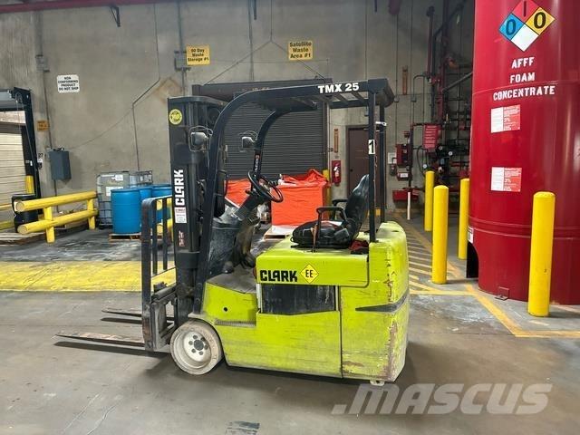 Clark TMX25 Електронавантажувачі