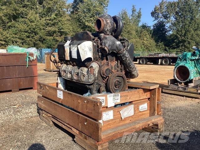 Cummins V903 Двигуни