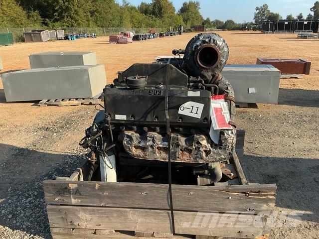 Cummins V903 Двигуни