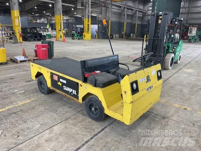 Cushman Titan Двигуни
