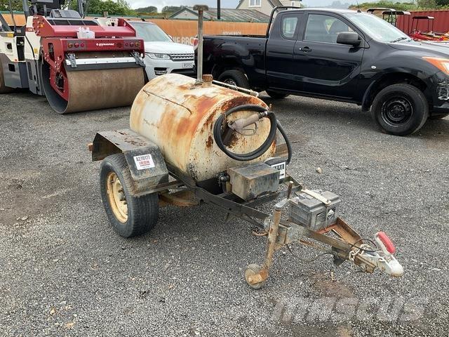  Custom Built Причепи-цистерни