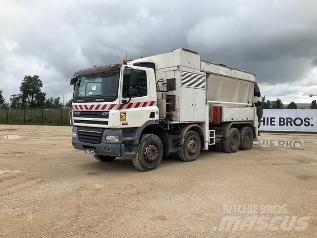 DAF CF85.460 Гусеничні екскаватори