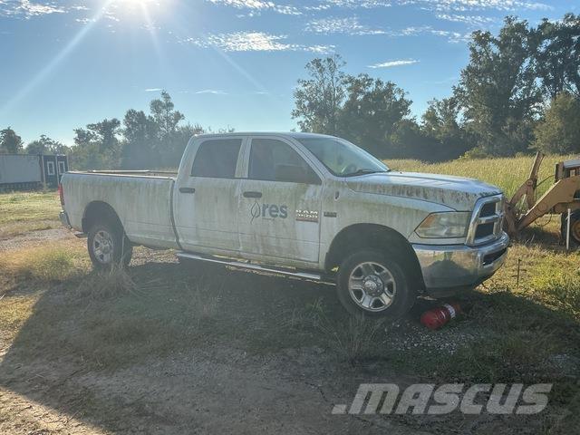 Dodge 2500 Пікапи / Бічне розвантаження