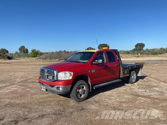 Dodge 2500 Вантажівки-платформи/бокове розвантаження