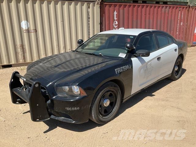 Dodge Charger Автомобілі