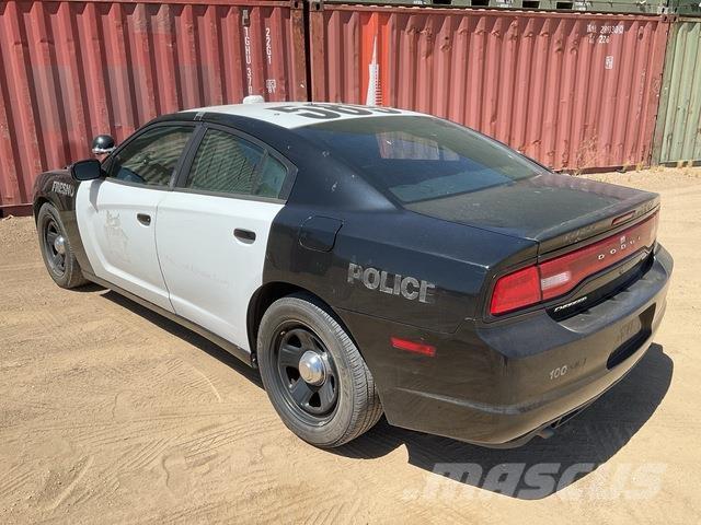 Dodge Charger Автомобілі