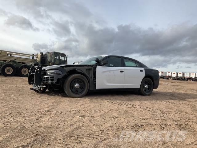 Dodge Charger Автомобілі