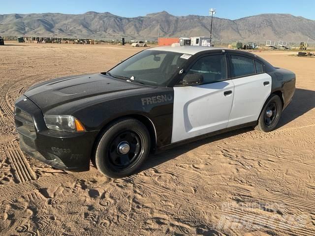 Dodge Charger Автомобілі