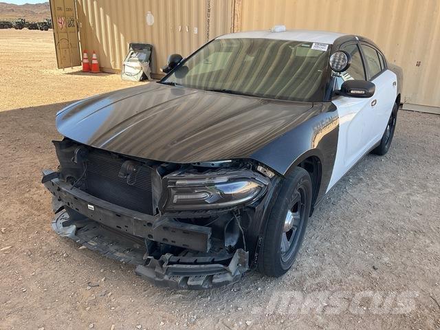Dodge Charger Автомобілі