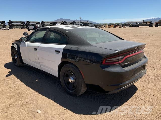 Dodge Charger Автомобілі