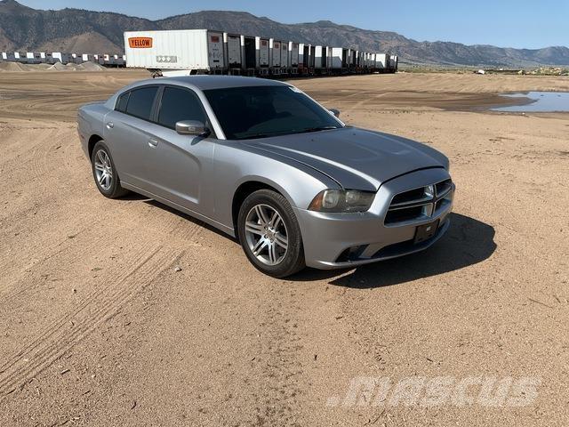 Dodge Charger Автомобілі