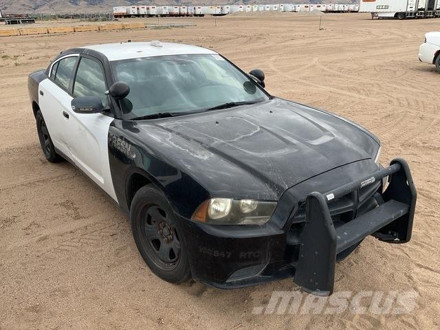 Dodge Charger Автомобілі