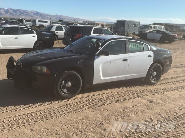 Dodge Charger Автомобілі